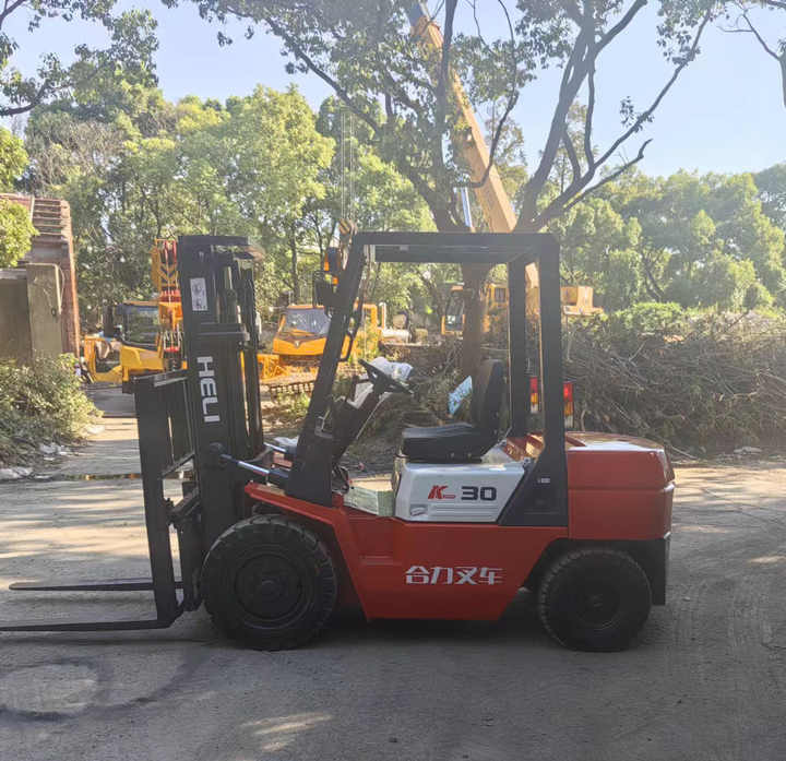 Dizel viljuškar Low Price Used Diesel Forklift Heli CPCD30 3 Ton Forklift Truck for Sale: slika 6