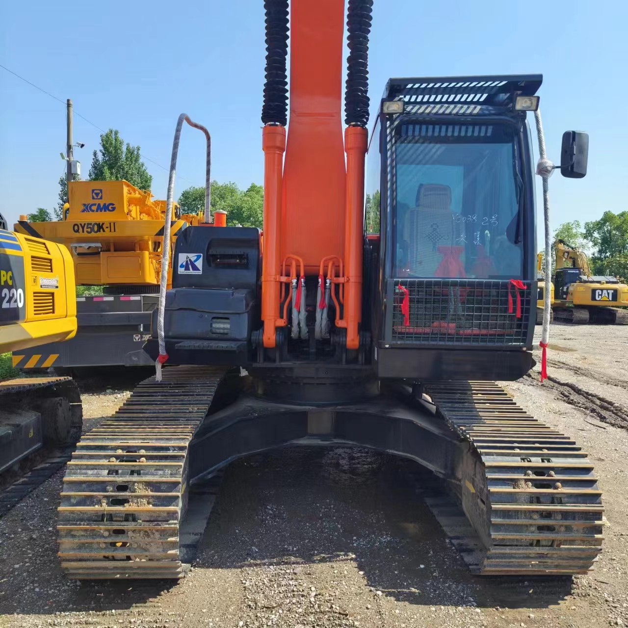 Bager guseničar HITACHI ZX210: slika 6