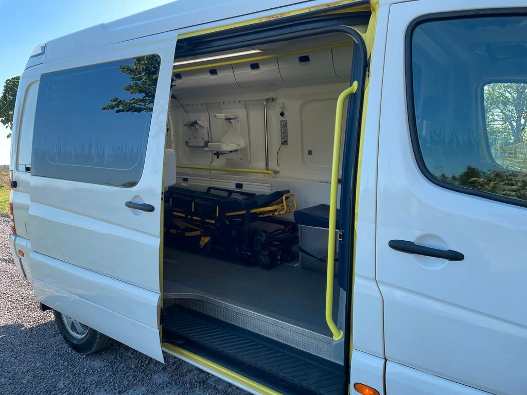 Furgon Mercedes-Benz Sprinter 316 CDI Ambulance Electric STRYKER Bed: slika 19