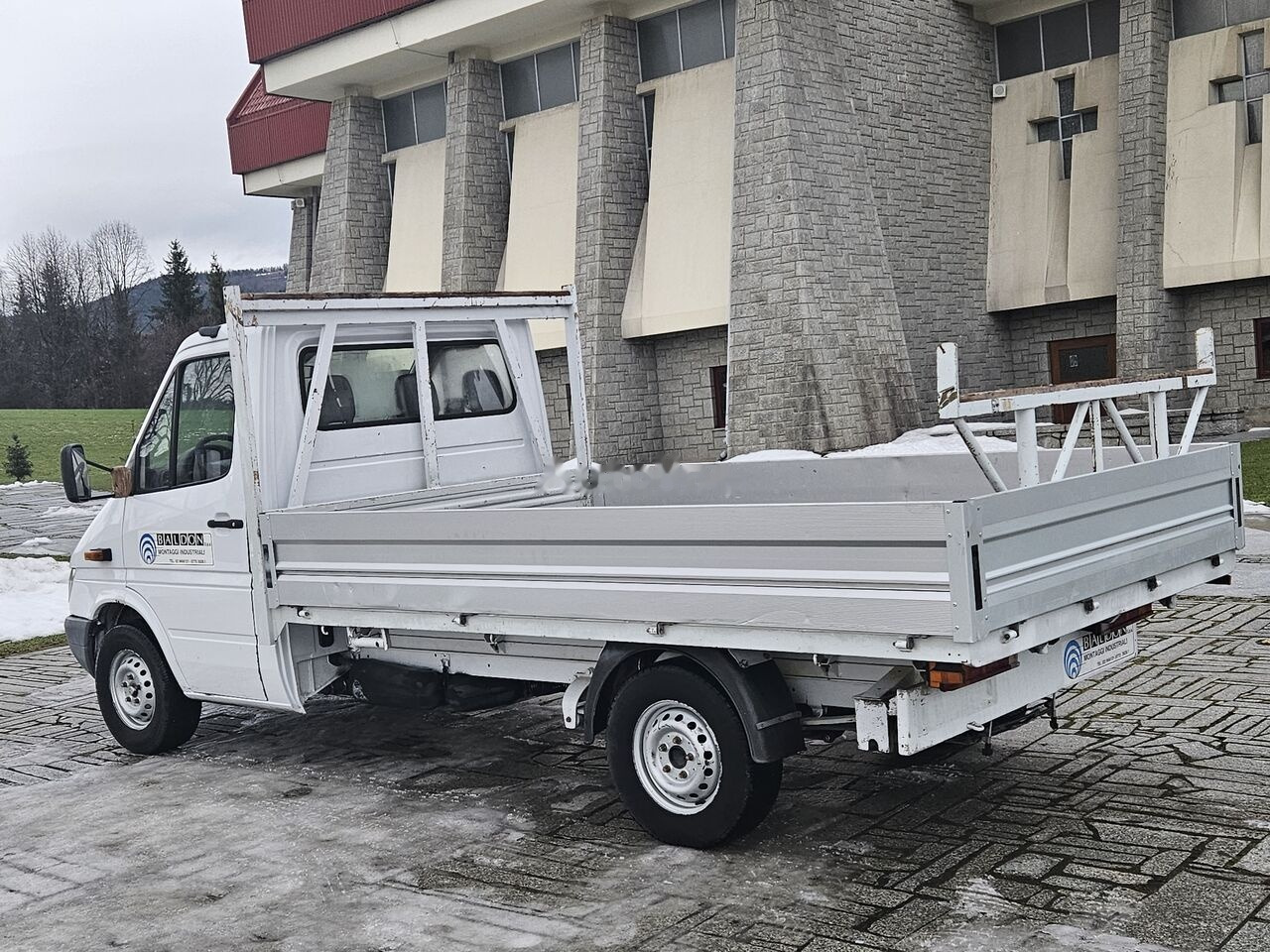 Dostavno vozilo sa otvorenom sandukom Mercedes-Benz Sprinter 313 CDI Skrzynia 3.60 M Bez Korozji ! Klima !: slika 12