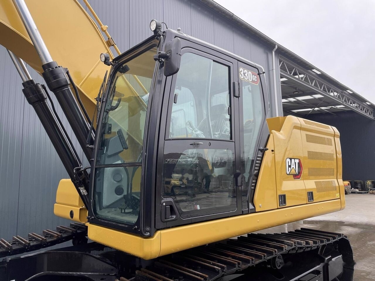 Bager guseničar novi Caterpillar 330GC: slika 32