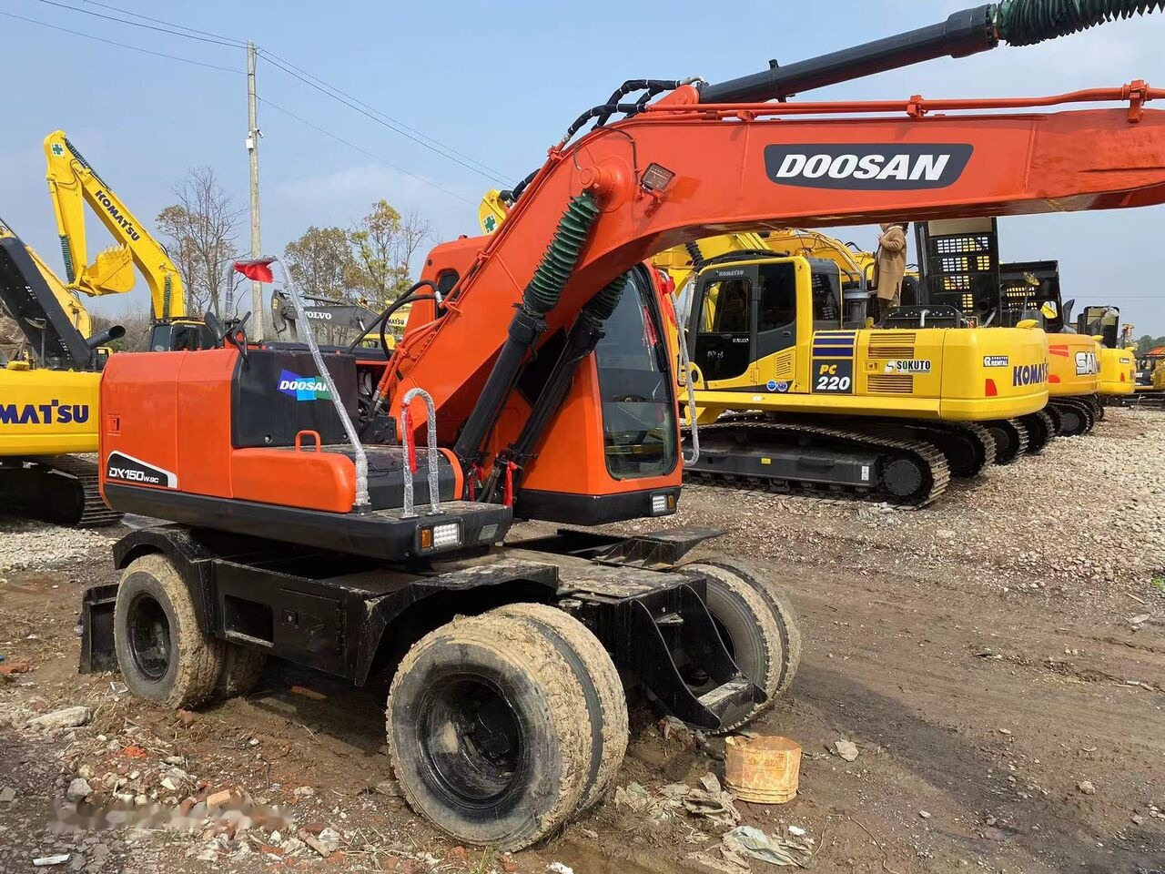 Bager točkaš Doosan DX150W: slika 13