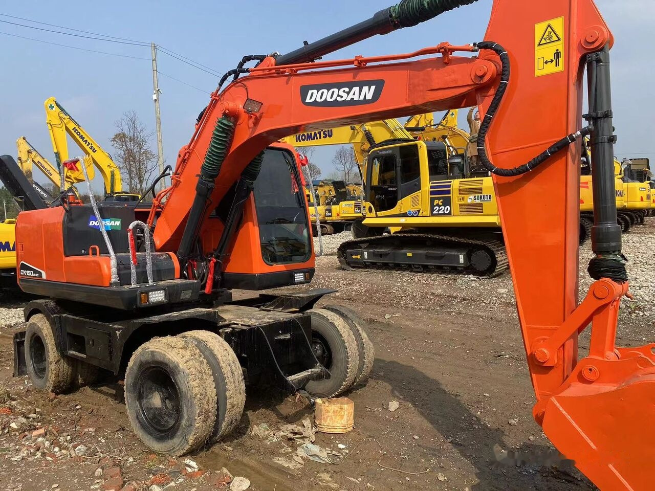 Bager točkaš Doosan DX150W: slika 7