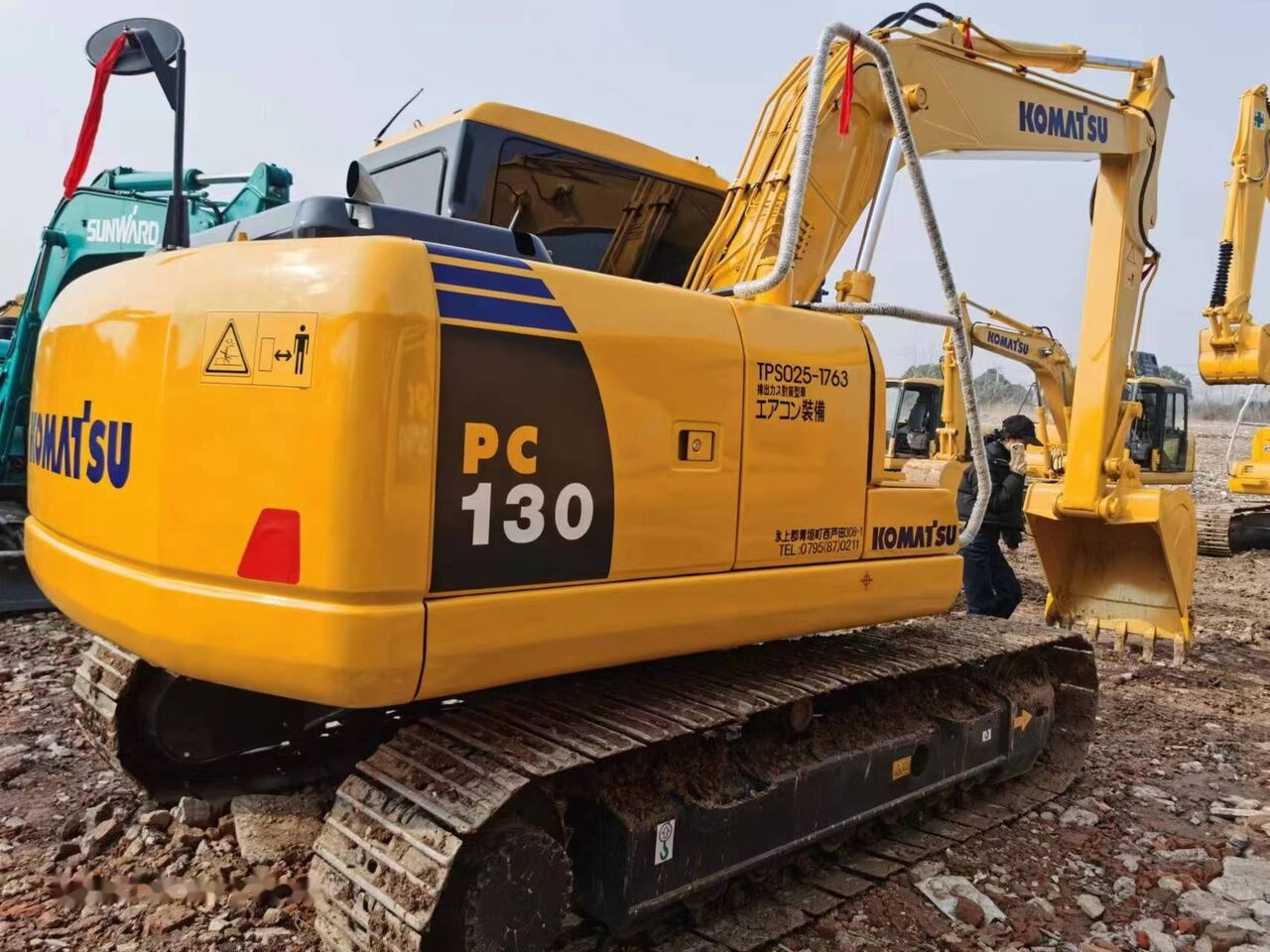 Bager guseničar Komatsu PC130: slika 10