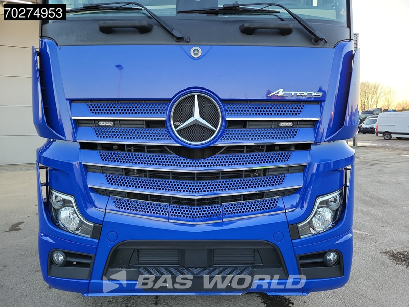 Tegljač Mercedes-Benz Actros 2145 4X2 GigaSpace 2x Tanks MirrorCam Navi: slika 16