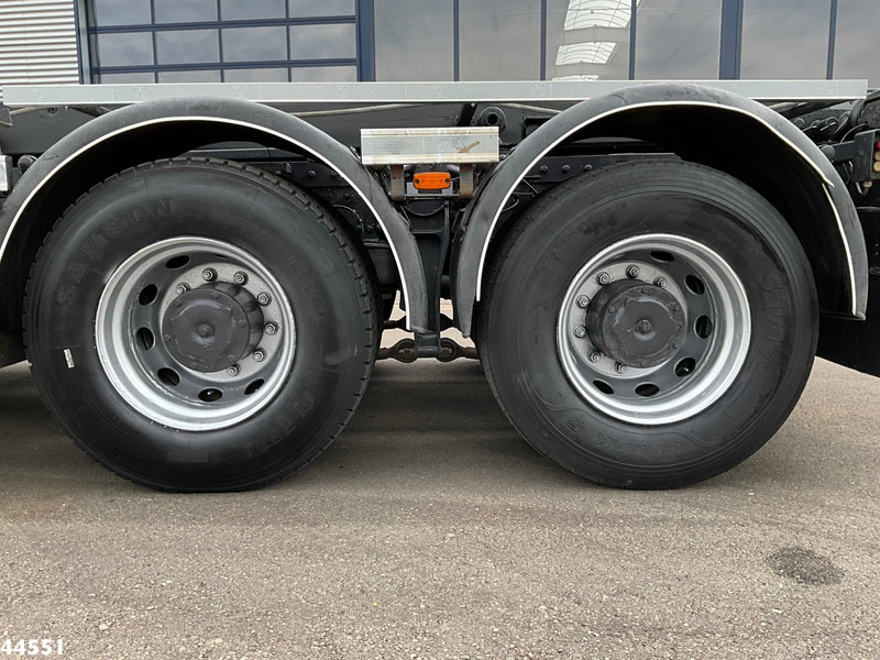 Kamion sa kablovskim sistemom, Kamion sa dizalicom Iveco AD260T41 6x4 HMF 16 Tonmeter Z-kraan: slika 8