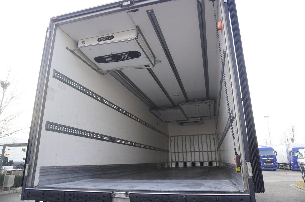 Hladnjača DAF LF 280 / Chereau multi-temperature refrigerator / Dhollandia DHSM.30 lift 2000 kg: slika 19