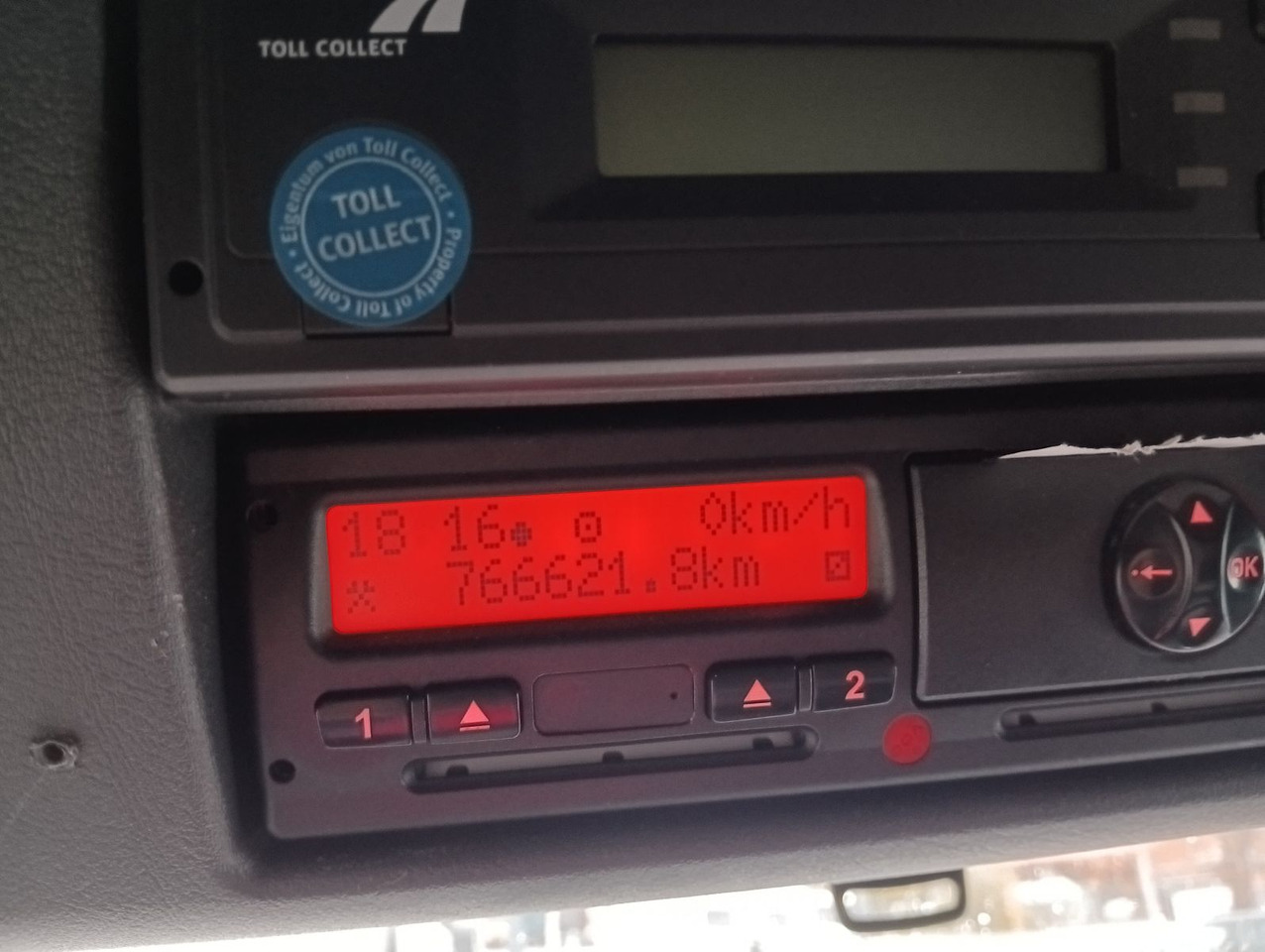 Tegljač MAN TGX 18:440 FLT XLX 2xTank Klima Spoiler Kühlbox MAN TGX 18:440 FLT XLX 2xTank Klima Spoiler Kühlbox: slika 31 Tegljač MAN TGX 18:440 FLT XLX 2xTank Klima Spoiler Kühlbox MAN TGX 18:440 FLT XLX 2xTank Klima Spoiler Kühlbox: slika 31