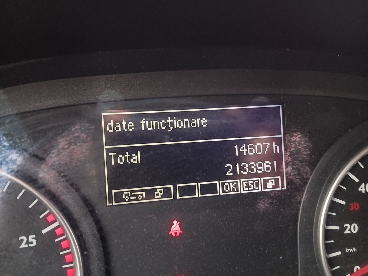 Tegljač MAN TGX 18:440 FLT XLX 2xTank Klima Spoiler Kühlbox MAN TGX 18:440 FLT XLX 2xTank Klima Spoiler Kühlbox: slika 30 Tegljač MAN TGX 18:440 FLT XLX 2xTank Klima Spoiler Kühlbox MAN TGX 18:440 FLT XLX 2xTank Klima Spoiler Kühlbox: slika 30