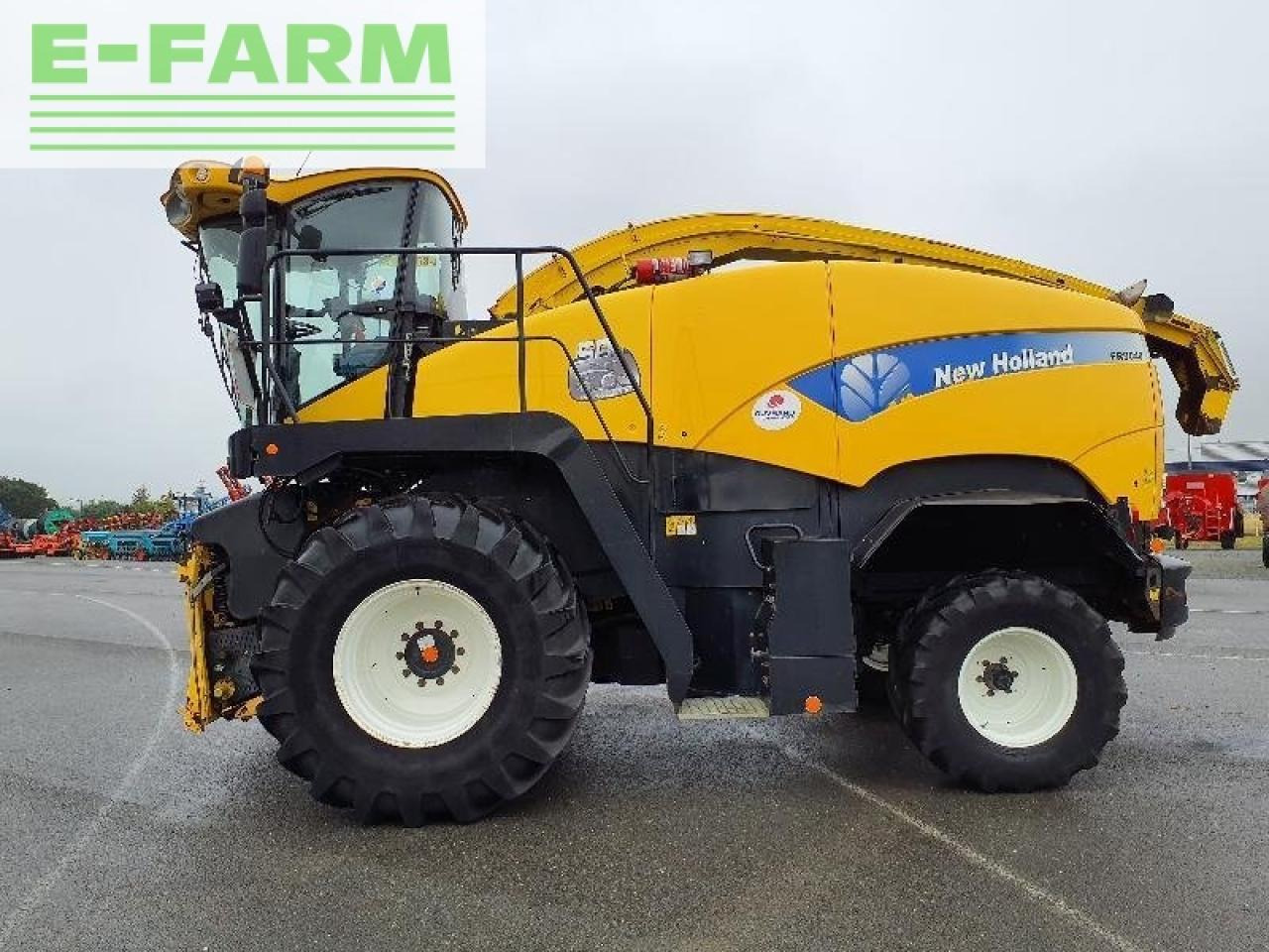 Kombajn za stočnu hranu New Holland fr9040: slika 8