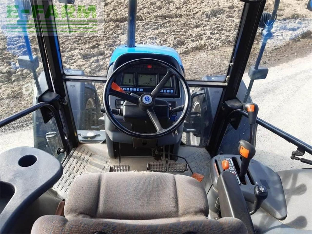 Traktor New Holland ts90: slika 9