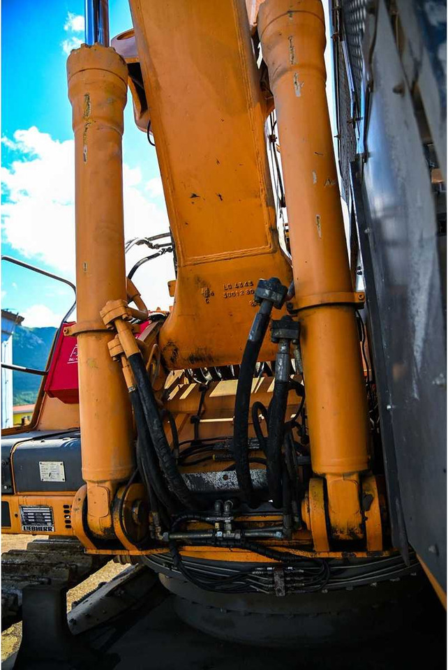 Bager guseničar LIEBHERR R934T: slika 19