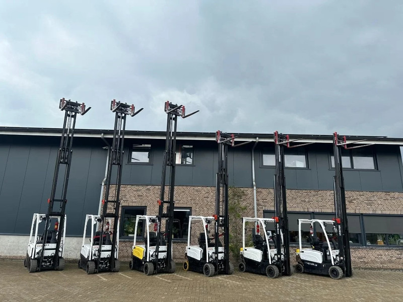 Električni viljuškar Hyster J1.8XN MWB 1.8 ton Triplex Freelift Sideshift Positioner Elektra Heftruck Accu 2023: slika 13