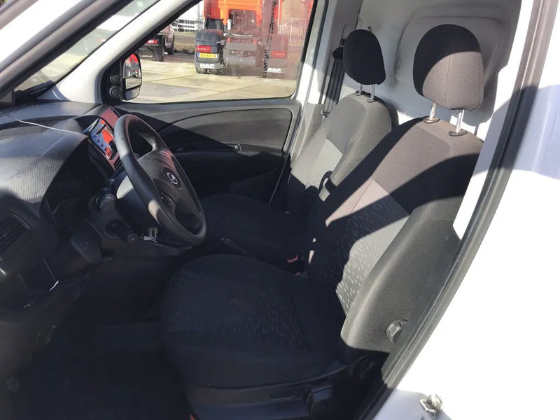 Furgon Opel Combo 1.6 CDTI: slika 14