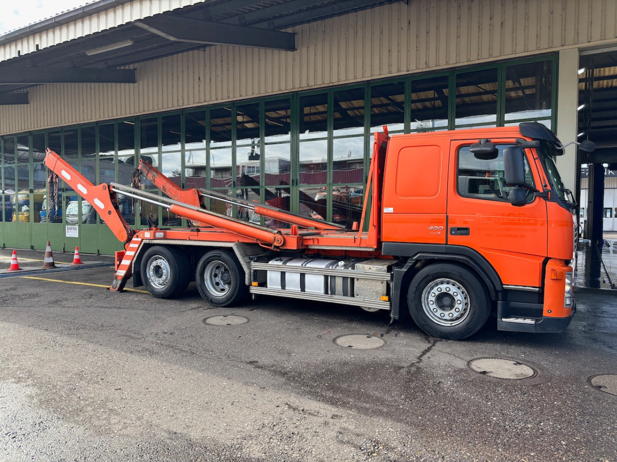 Kamion za utovaranje kontejnera VOLVO FM 400    6x2R: slika 18