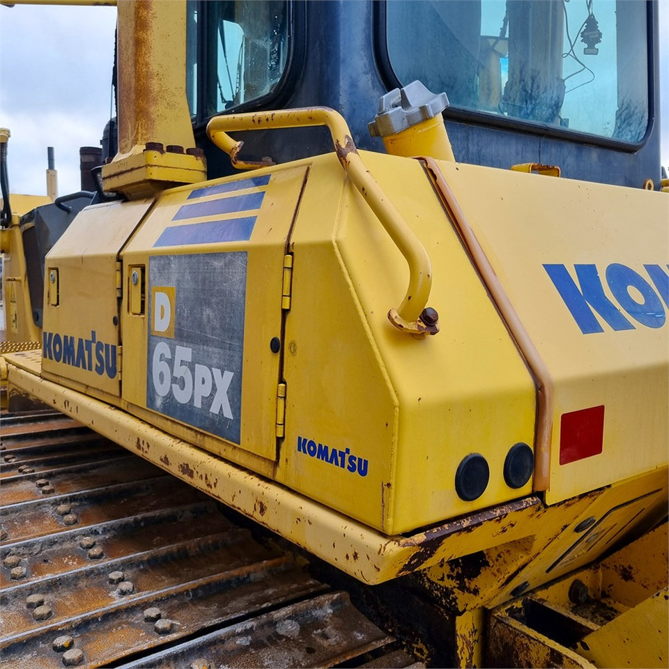 Buldožer Komatsu D65PX-15E0: slika 24