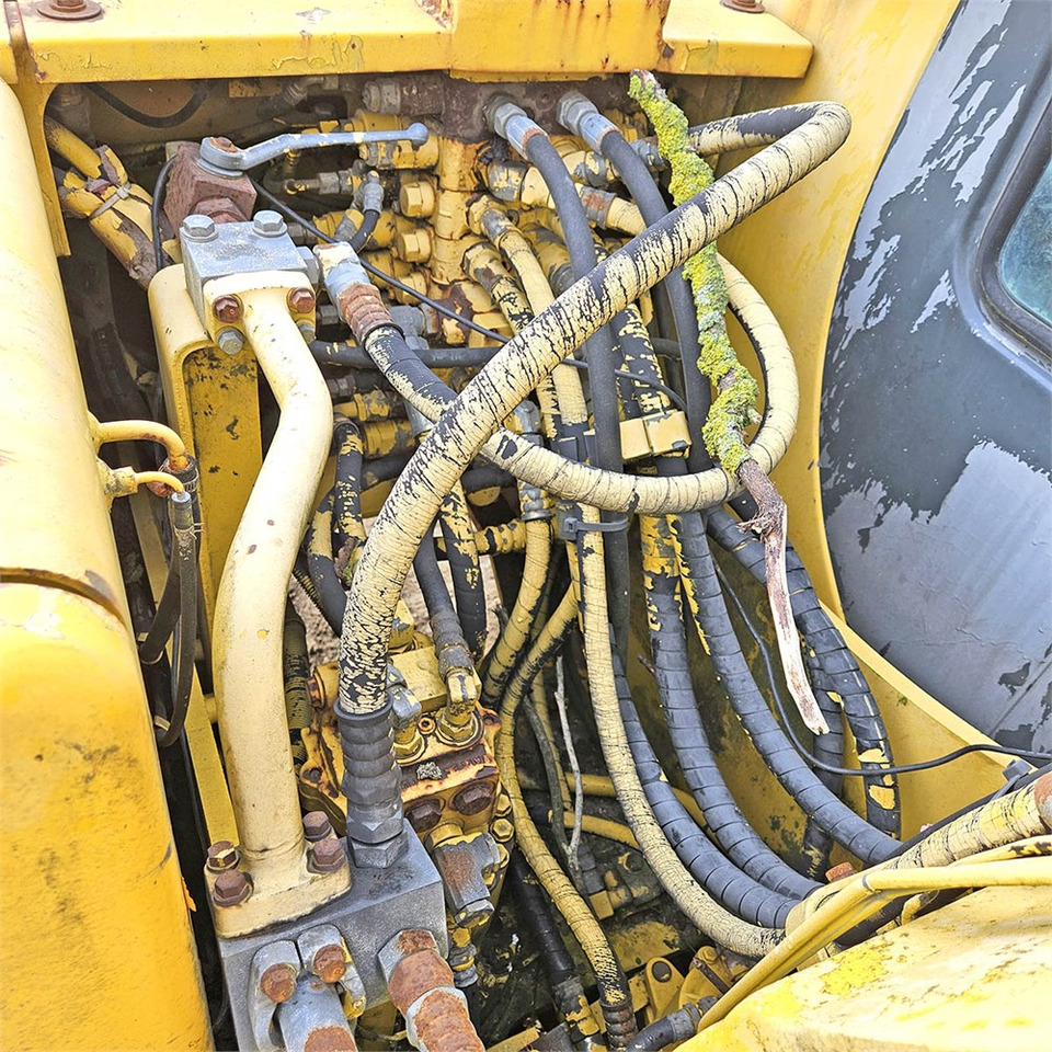 Bager guseničar Komatsu PC130-6K: slika 22