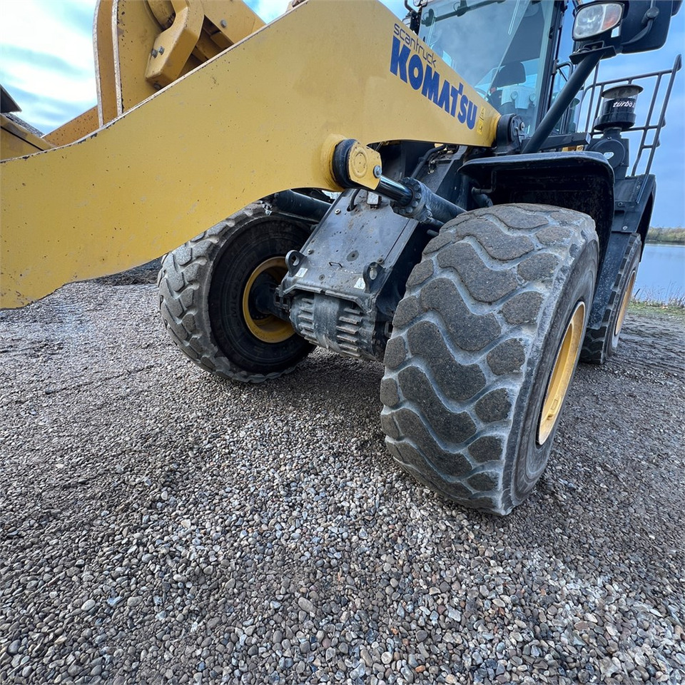 Utovarivač točkaš Komatsu WA480-8: slika 29